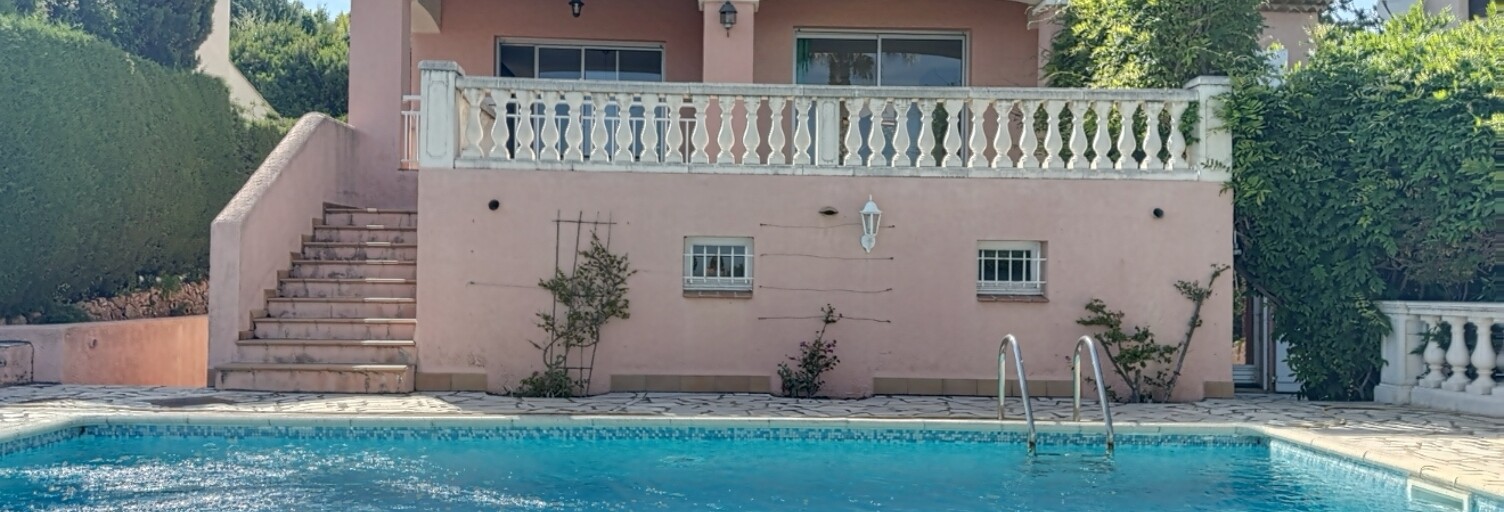 Maison 9 Pièces 209 m² à vendre à Roquebrune-sur-Argens (83380)