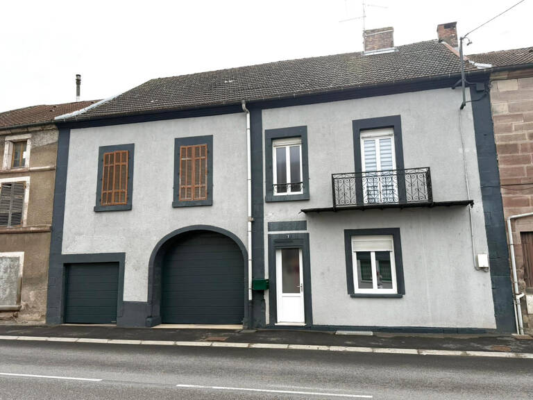 Vente maison de village mitoyenne sur 4 ares 51 ca de terrai — photo 1