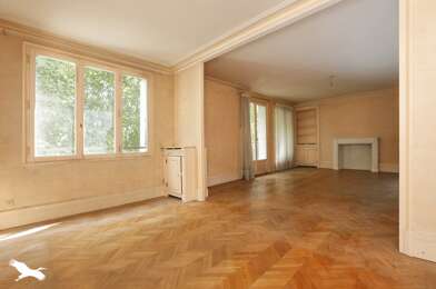 Appartement 5 pièces 415935 €