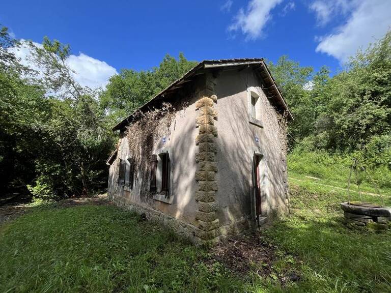 Maison en pierre de 4 pièces principales — photo 1