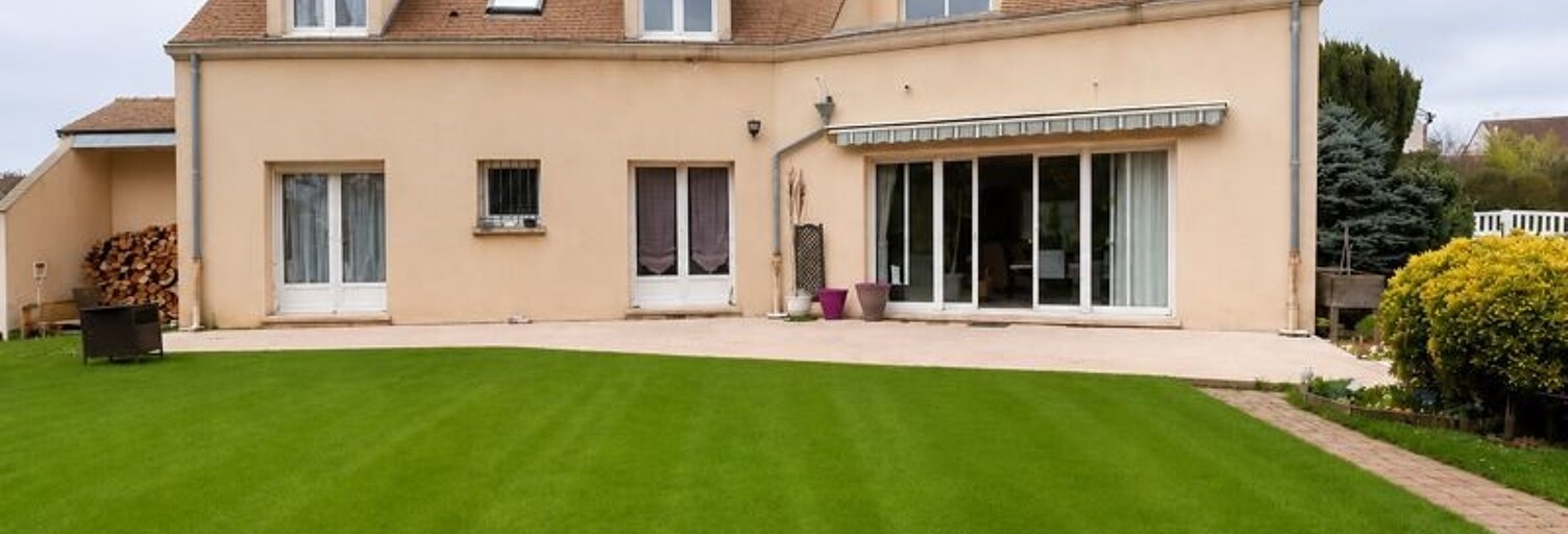 Maison 8 Pièces 186 m² à vendre à Saint-Prix (95390)