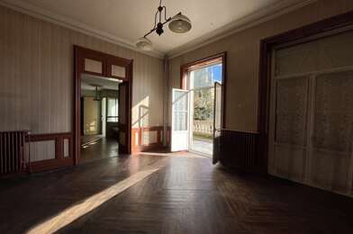 Maison 16 pièces 94000 €