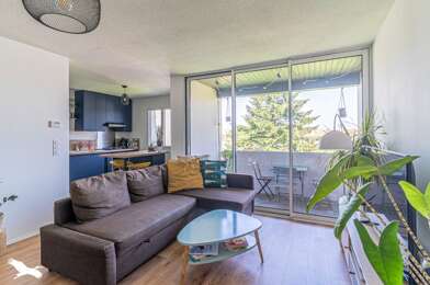 Appartement 3 pièces 241960 €
