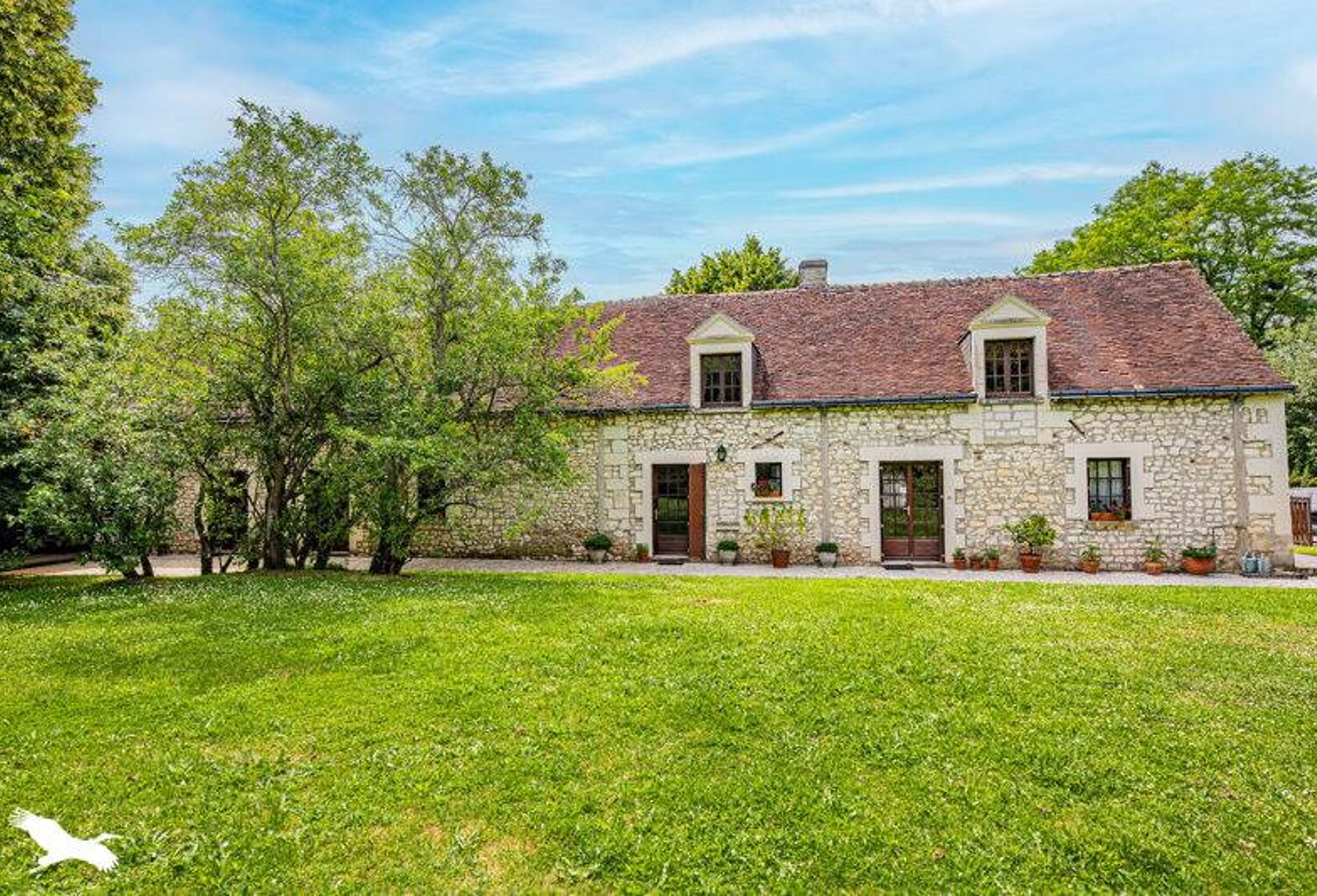 Maison en pierre de 10 pièces principales — photo 1