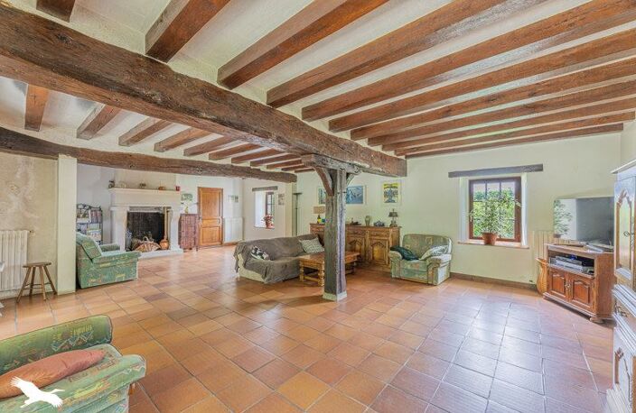 Maison en pierre de 10 pièces principales — photo 2