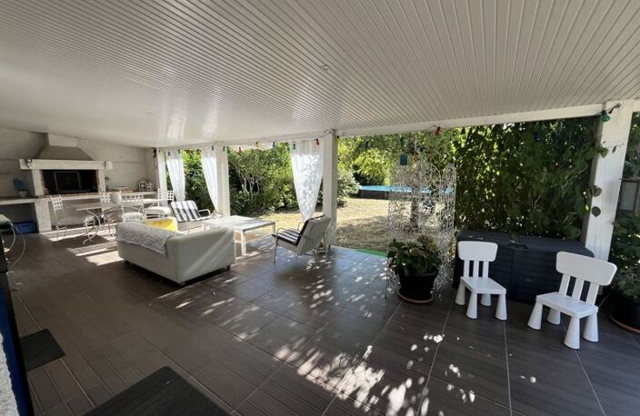 Vente maison 4 pièces 123 m² Floirac (33270) — photo 2