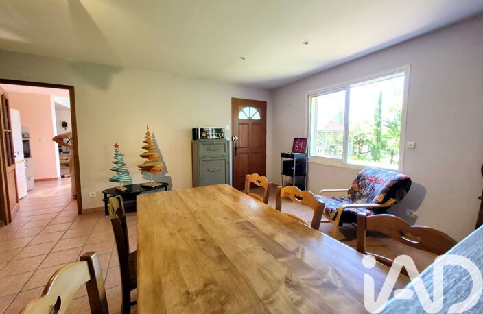 Vente Maison/villa 8 pièces — photo 2