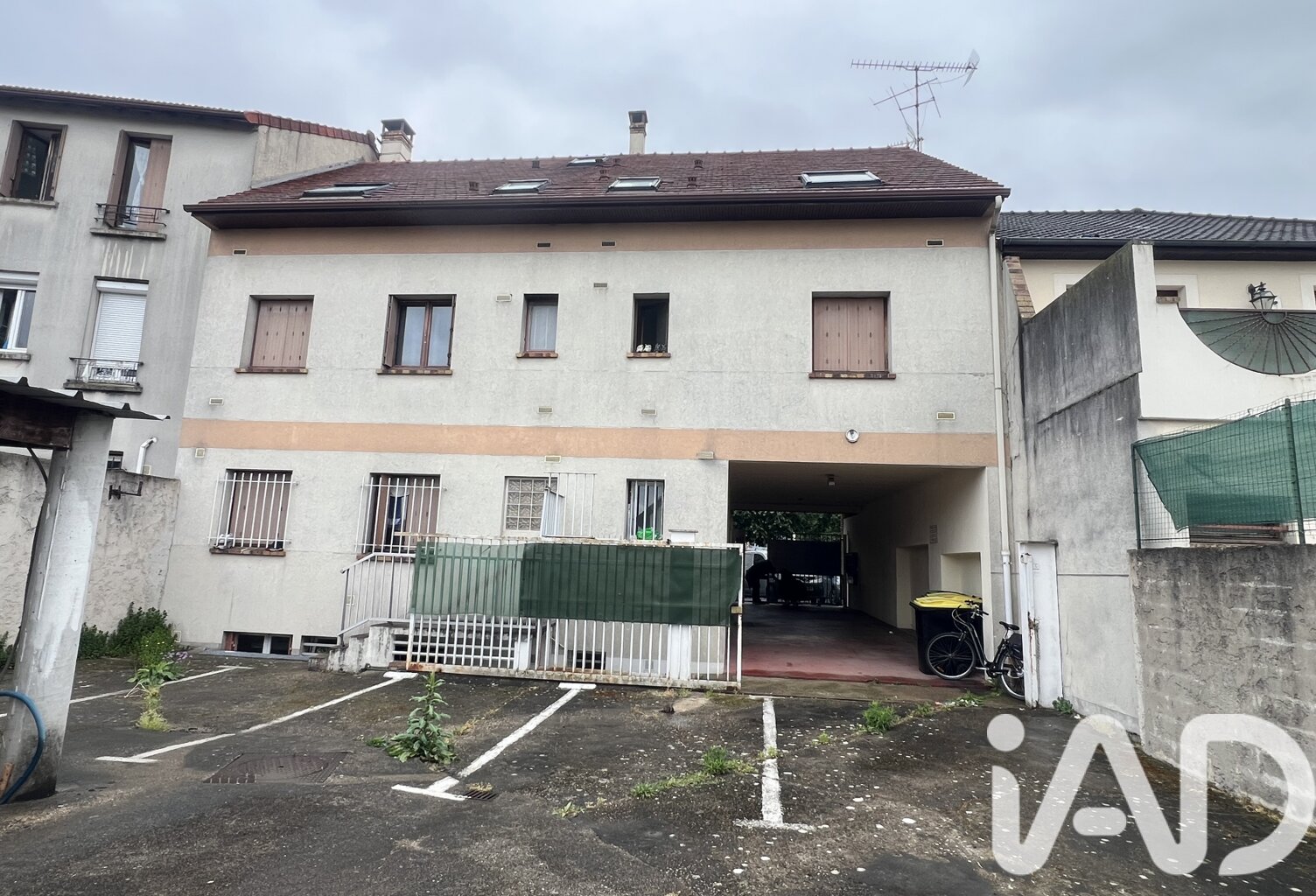 Vente Immeuble 275 m&sup2; — photo 1