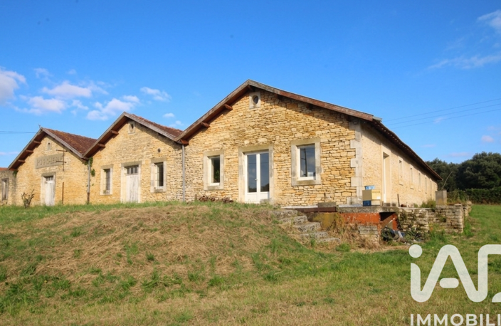 Vente Maison/villa 8 pièces — photo 2