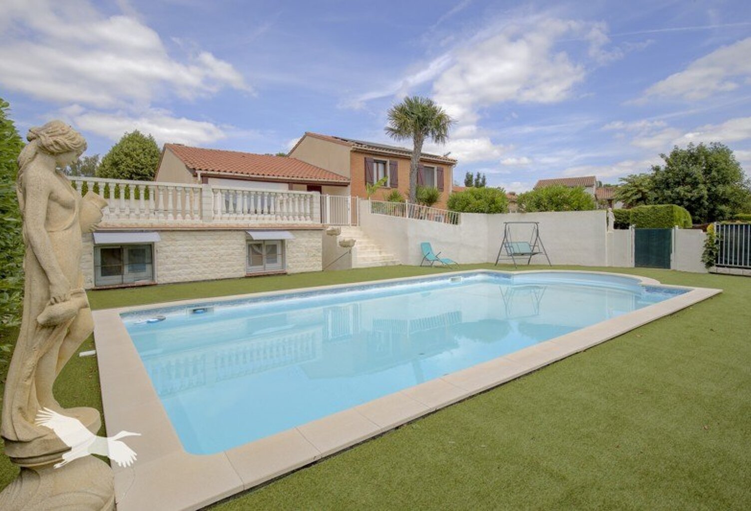 Villa de 8 pièces principales — photo 1
