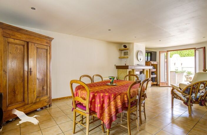Villa de 8 pièces principales — photo 2