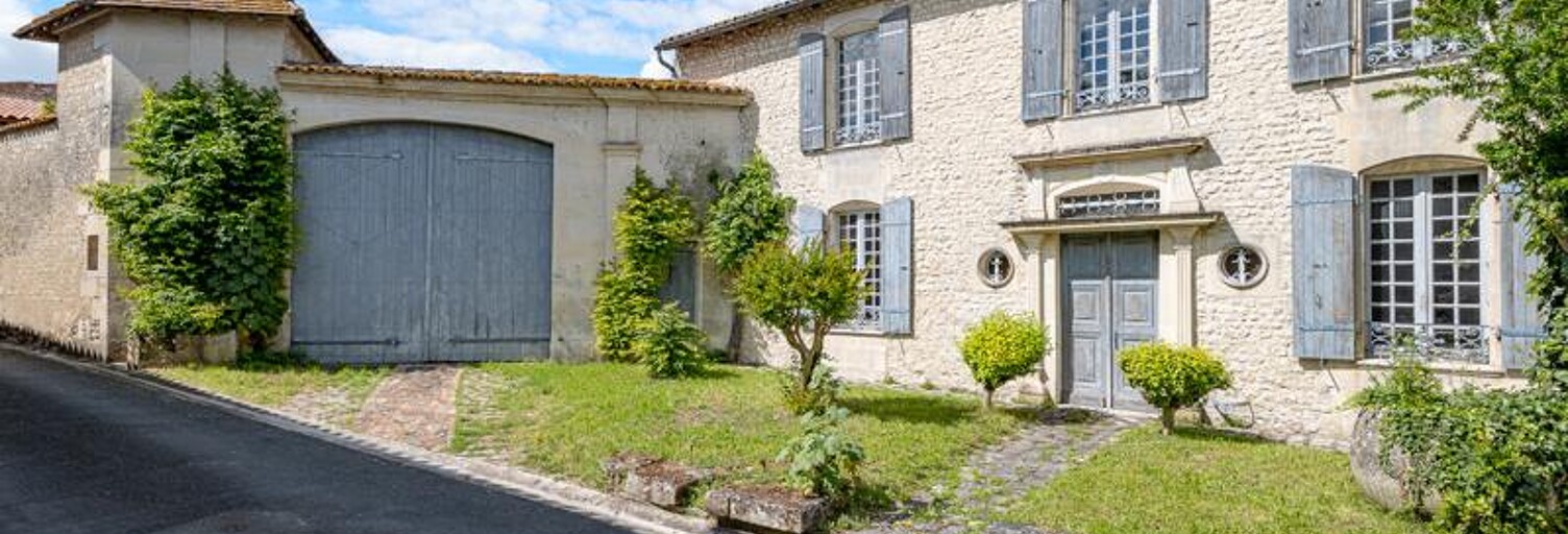 Maison 10 Pièces 246 m² à vendre à Pérignac (17800)