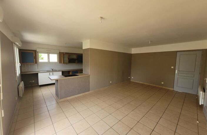 Vente maison 4 pièces 66 m² Créon (33670) — photo 2