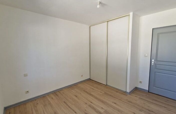 Vente maison 4 pièces 66 m² Créon (33670) — photo 4