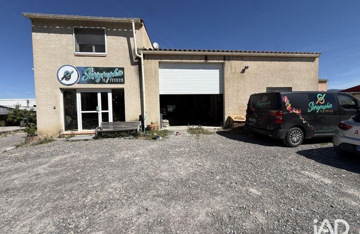 Location Local d'activités 250 m&sup2; — photo 2