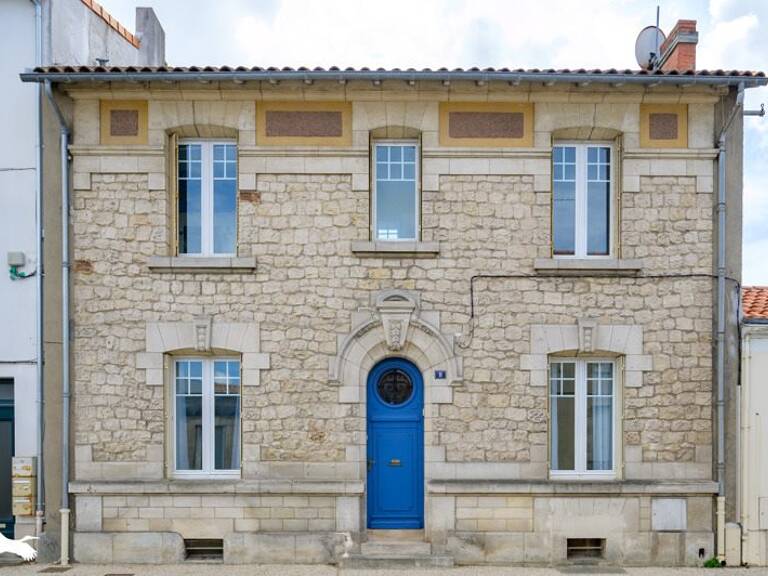 Maison de ville de 6 pièces principales — photo 1