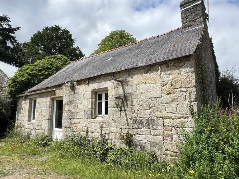 Maison en pierre de 3 pièces principales — photo 1