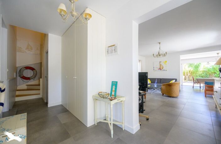 Vente maison 7 pièces 137 m² Rivedoux-Plage (17940) — photo 4