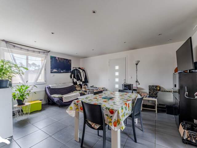 Maison 4 pièces 74 m² à Mios — photo du bien