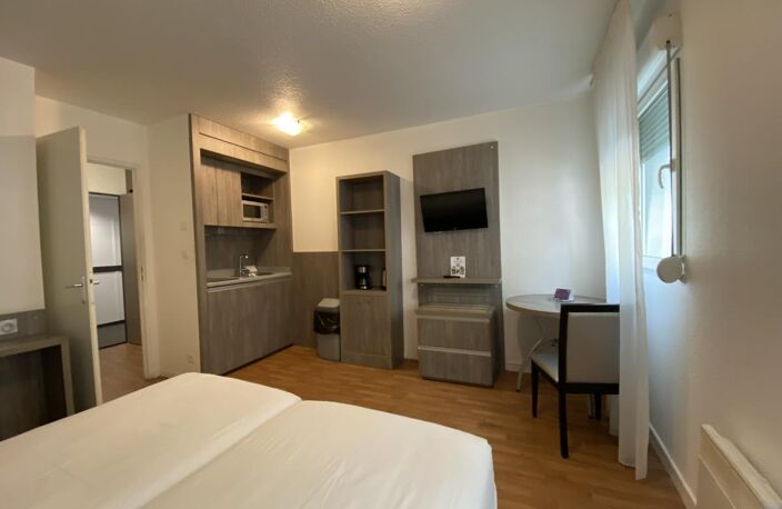 7 appartements (3 studios, 2 T1 et  2 T2) + 4 parkings — photo 2