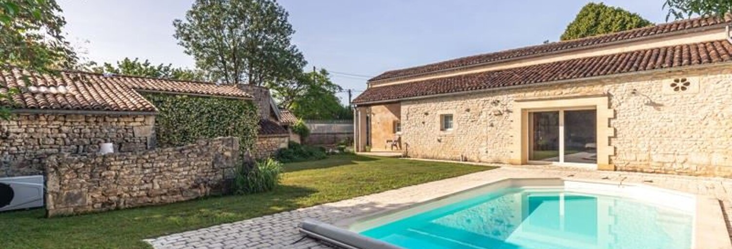 Maison 7 Pièces 158 m² à vendre à Romegoux (17250)