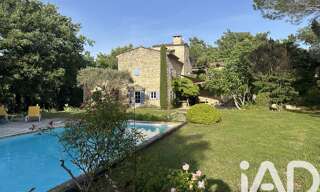 Maison 7 Pièces 345 m² à vendre à Gordes (84220)