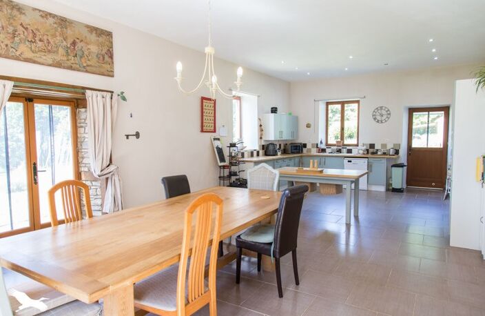 Maison en pierre de 5 pièces principales — photo 4