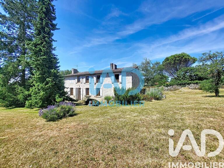 Vente Maison/villa 8 pièces — photo 1