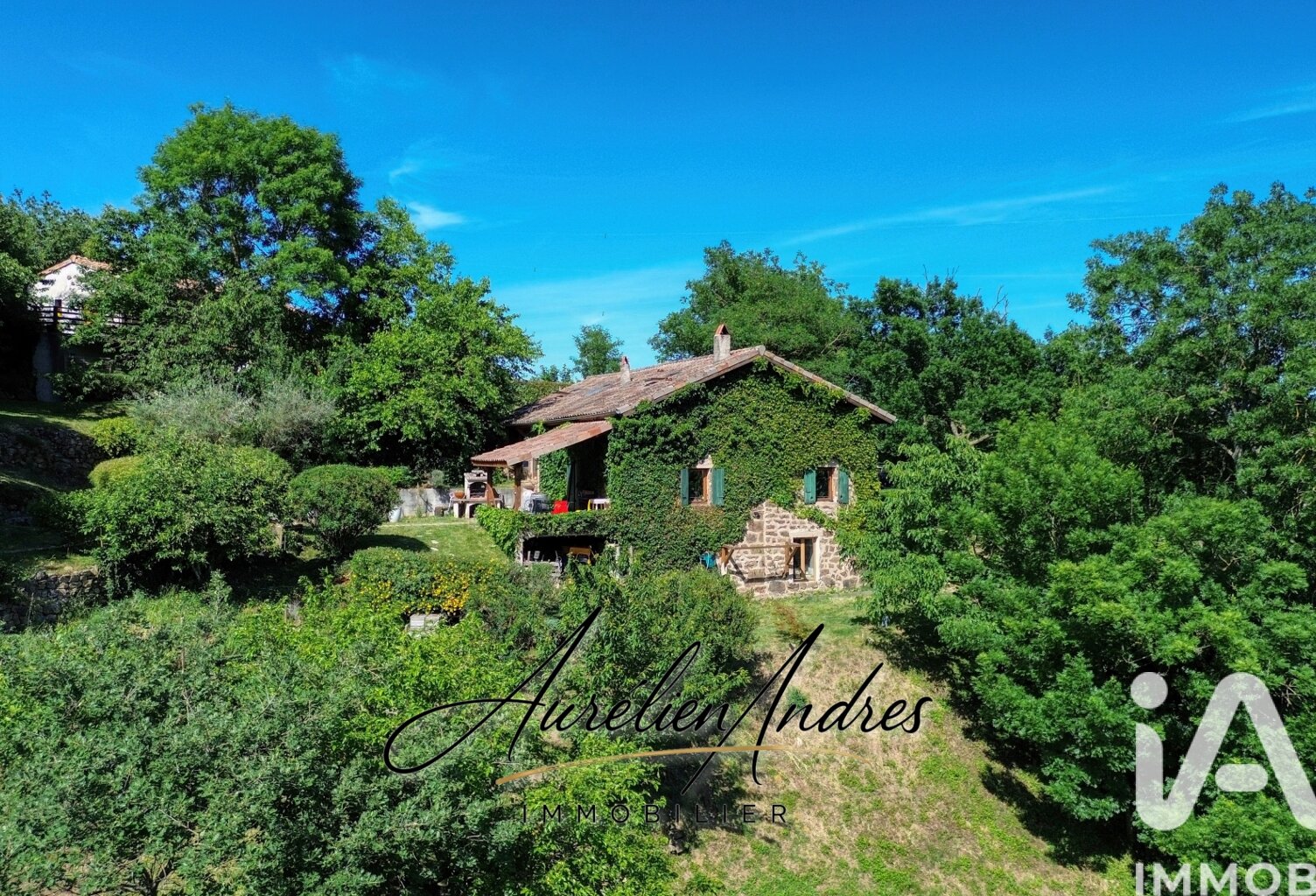 Vente Maison/villa 8 pièces — photo 1