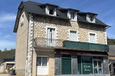 Immeuble  369600 €