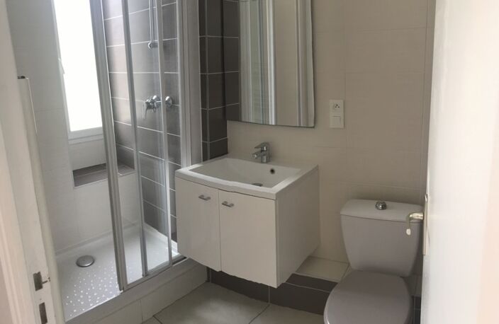 Vente immeuble   Le Lardin-Saint-Lazare (24570) — photo 4