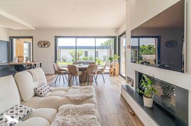 Maison 6 pièces 927380 €