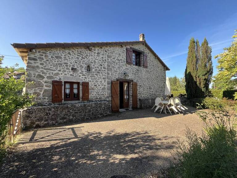 Maison en pierre de 4 pièces principales — photo 1