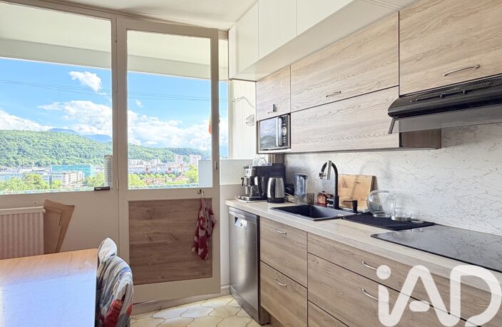 Vente Appartement 5 pièces — photo 2