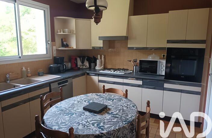 Vente Maison/villa 8 pièces — photo 4