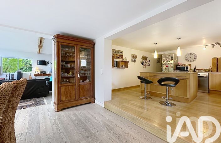 Vente Maison/villa 8 pièces — photo 2