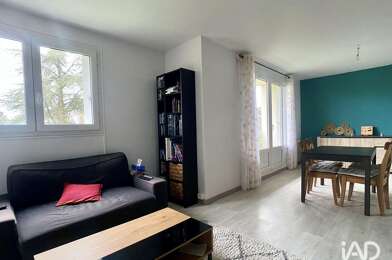 Appartement 3 pièces 857 €
