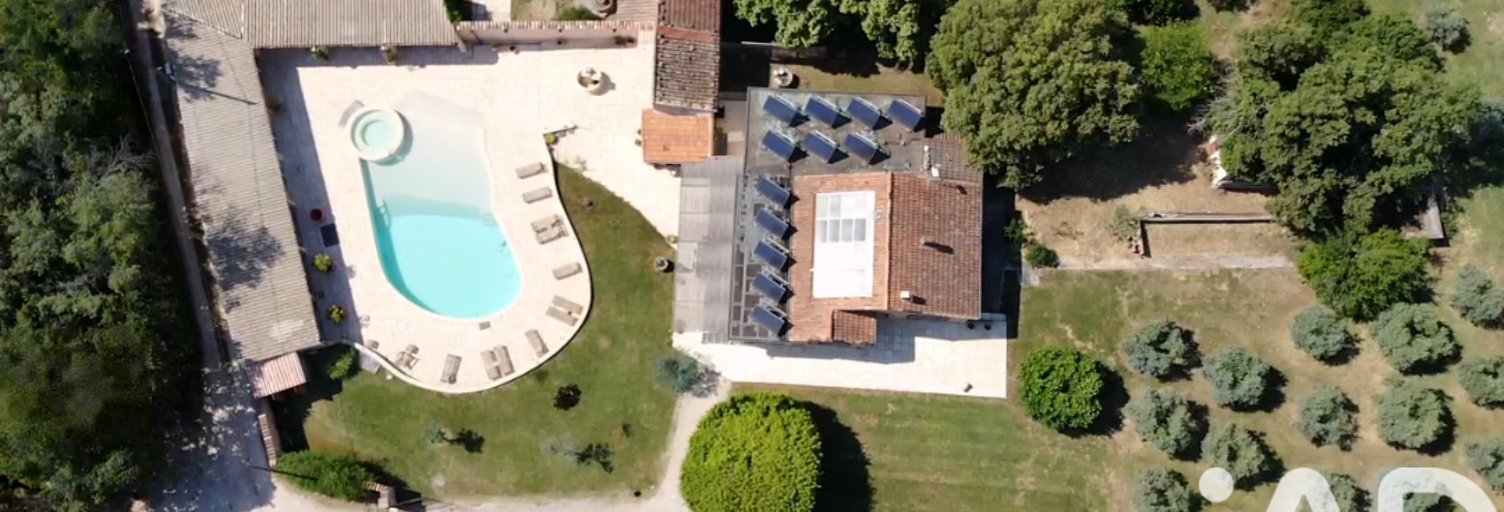 Maison 8 Pièces 200 m² à vendre à Carpentras (84200)