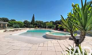 Maison 8 Pièces 200 m² à vendre à Carpentras (84200)