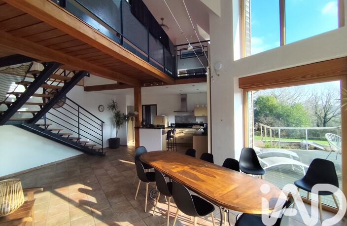 Vente Maison/villa 9 pièces — photo 2