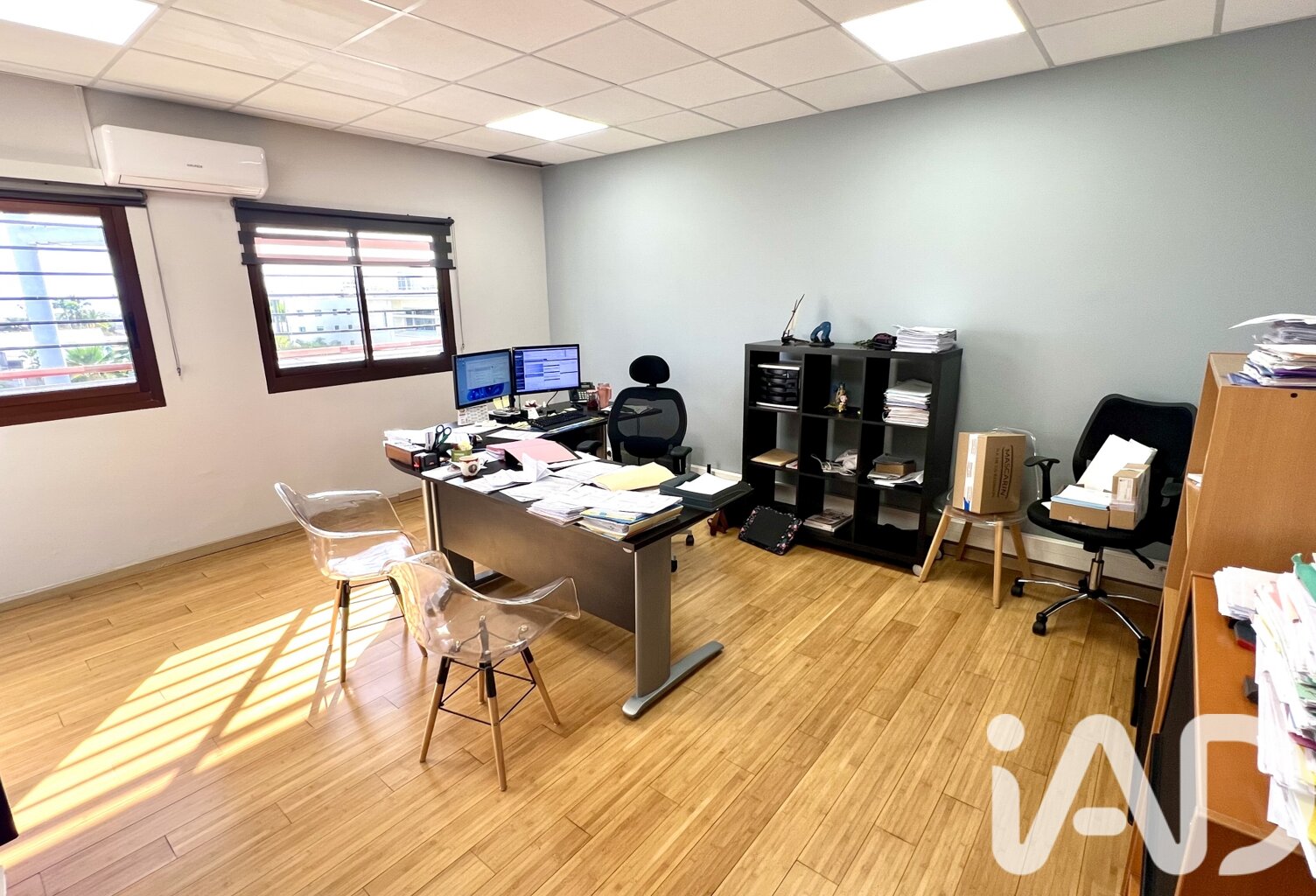Vente Boutique/Local commercial 98 m&sup2; — photo 1
