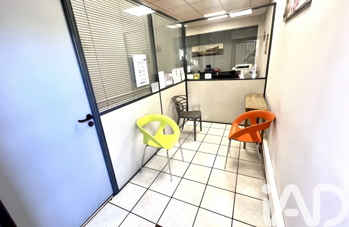 Vente Boutique/Local commercial 98 m&sup2; — photo 4