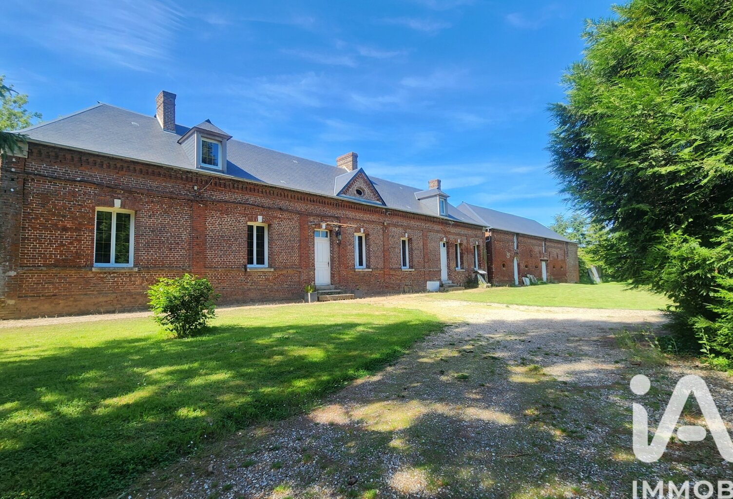 Vente Maison/villa 9 pièces — photo 1