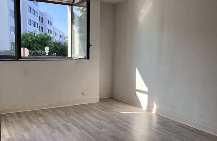 Vente Studio 1 pièce — photo 2