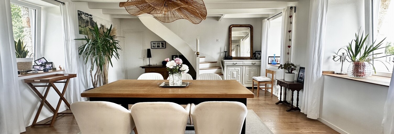 Maison 5 Pièces 123 m² à vendre à Saint-Pierre-d'Arthéglise (50270)