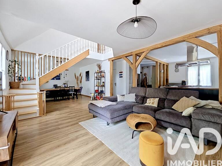 Vente Maison/villa 8 pièces — photo 1