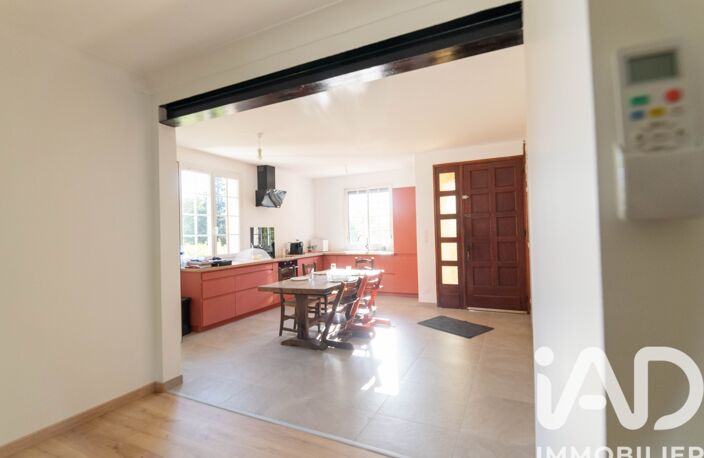 Vente Maison/villa 8 pièces — photo 2