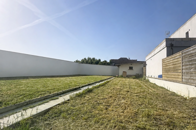 Terrain  220000 €