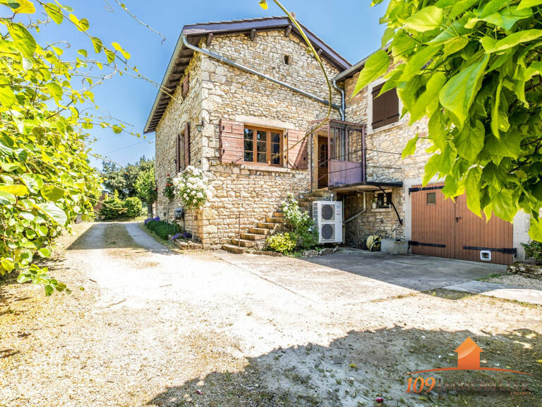MAISON ANCIENNE PLEINE DE CHARME — photo 1