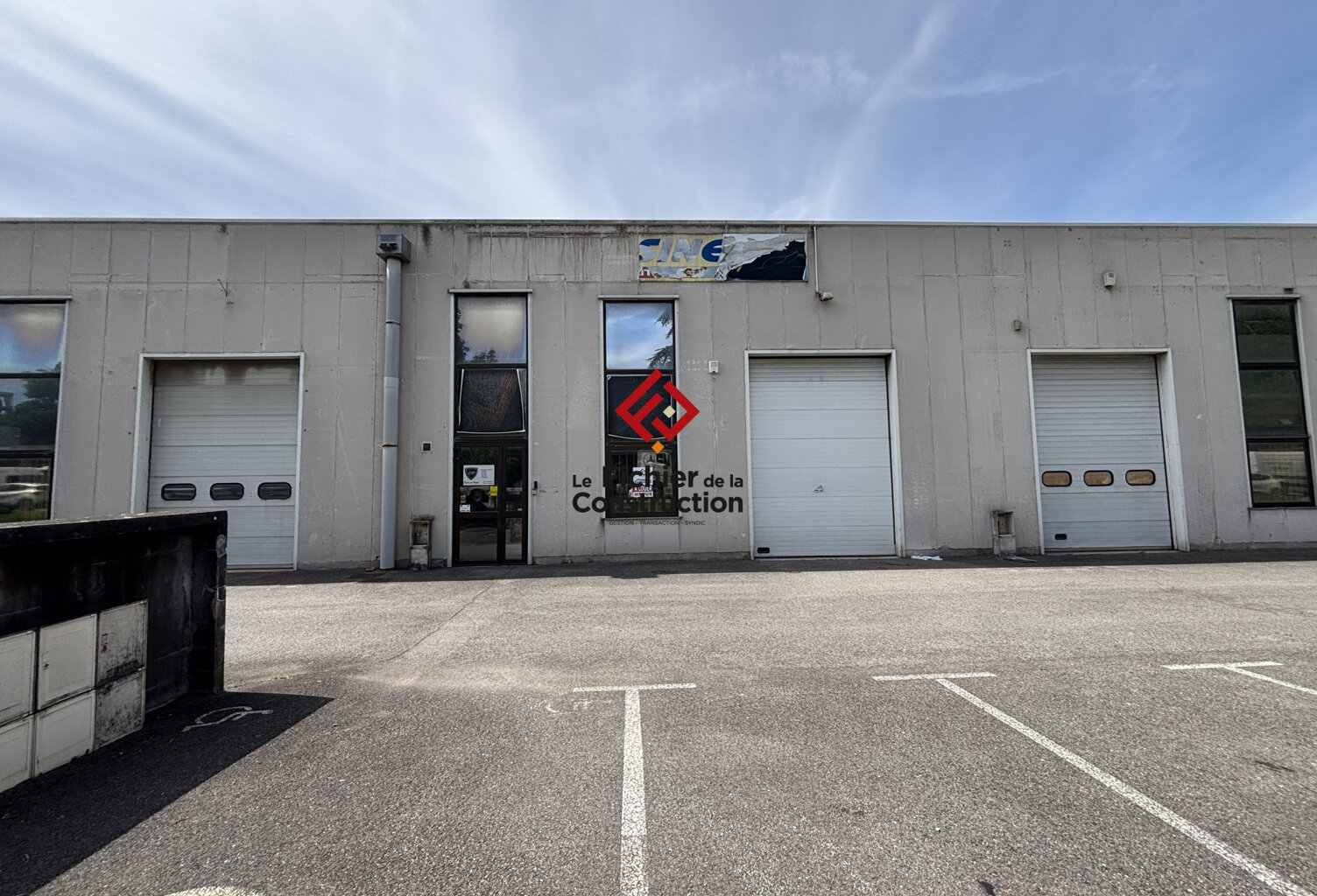LOCAL D'ACTIVITE — photo 1